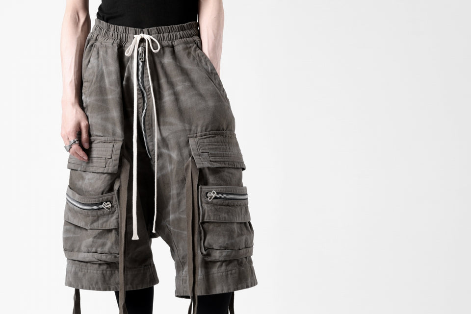 A.F ARTEFACT LOWCROTCH MILITARY WIDE SHORTS / VINTAGE DYED (KHAKI