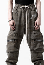 Load image into Gallery viewer, A.F ARTEFACT CARGO POCKET LONG PANTS / VINTAGE DYED (KHAKI)