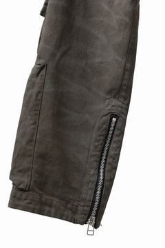 画像をギャラリービューアに読み込む, A.F ARTEFACT exclusive RADICAL-ZIP FIELD PANTS / VINTAGE DYED (KHAKI)