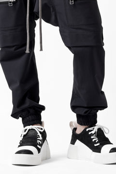 Load image into Gallery viewer, A.F ARTEFACT FRONT ZIP SAROUEL EASY PANTS / STRETCH NYLON (BLACK)