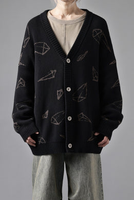 A.F ARTEFACT PYRA PATTERN COTTON KNIT CARDIGAN (BLACK x BROWN)