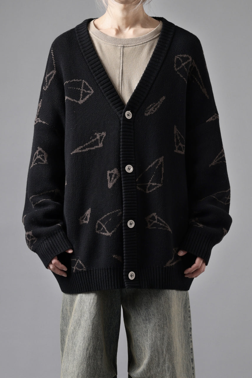 A.F ARTEFACT PYRA PATTERN COTTON KNIT CARDIGAN (BLACK x BROWN)