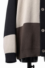 画像をギャラリービューアに読み込む, A.F ARTEFACT BLOCK-PANEL COTTON KNIT CARDIGAN /  (BLACK x GREY x BEIGE)