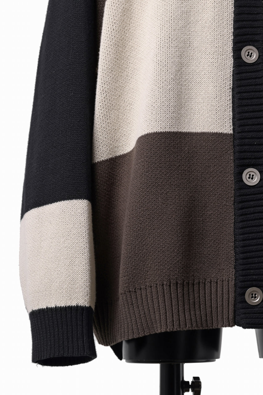 A.F ARTEFACT GEO PATTERN COTTON KNIT CARDIGAN /  (BLACK x GREY x BEIGE)