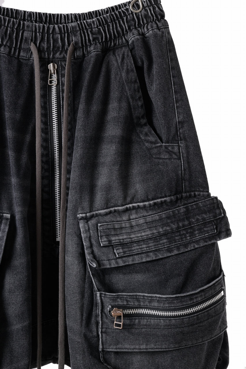 A.F ARTEFACT LOWCROTCH MILITARY WIDE SHORTS / FADED AGING DENIM (BLACK)