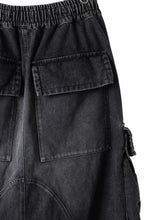 Load image into Gallery viewer, A.F ARTEFACT LOWCROTCH MILITARY WIDE SHORTS / FADED AGEING DENIM (BLACK)