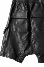 画像をギャラリービューアに読み込む, A.F ARTEFACT LOWCROTCH MILITARY WIDE SHORTS / SOFT GOAT LEATHER (BLACK)