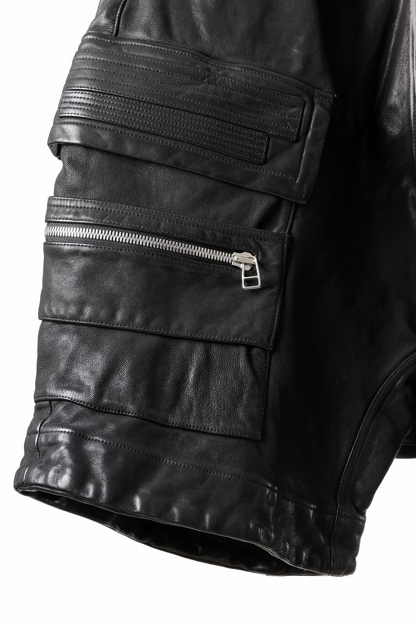 A.F ARTEFACT LOWCROTCH MILITARY WIDE SHORTS / SOFT GOAT LEATHER (BLACK)