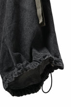 Load image into Gallery viewer, A.F ARTEFACT EXTREME WIDE CARGO PANTS / FADED DENIM (VINTAGE BLACK)