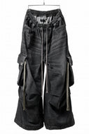 A.F ARTEFACT EXTREME WIDE CARGO PANTS / FADED AGING DENIM (VINTAGE BLACK)