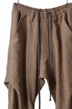 Load image into Gallery viewer, A.F ARTEFACT TUCK VOLUME BAGGY PANTS / ORGANIC LINEN (BEIGE)