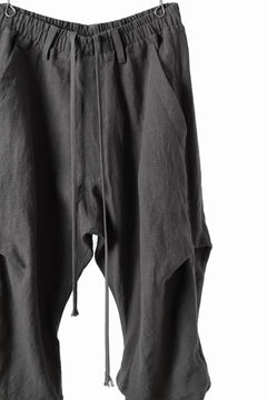 Load image into Gallery viewer, A.F ARTEFACT TUCK VOLUME BAGGY PANTS / ORGANIC LINEN (GREY)