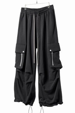 Load image into Gallery viewer, A.F ARTEFACT EXTREME WIDE CARGO PANTS / COTTON-TERRY (BLACK)