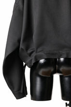 Load image into Gallery viewer, A.F ARTEFACT KNOTTING DETAIL TWILL BLOUSON (BLACK)