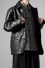 Load image into Gallery viewer, Y&#39;s for men x MASSES LEATHER CAR COAT / MA HORSE LEATHER (BLACK)