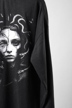 Load image into Gallery viewer, beauty:beast Medusa Rising LST (BLACK)