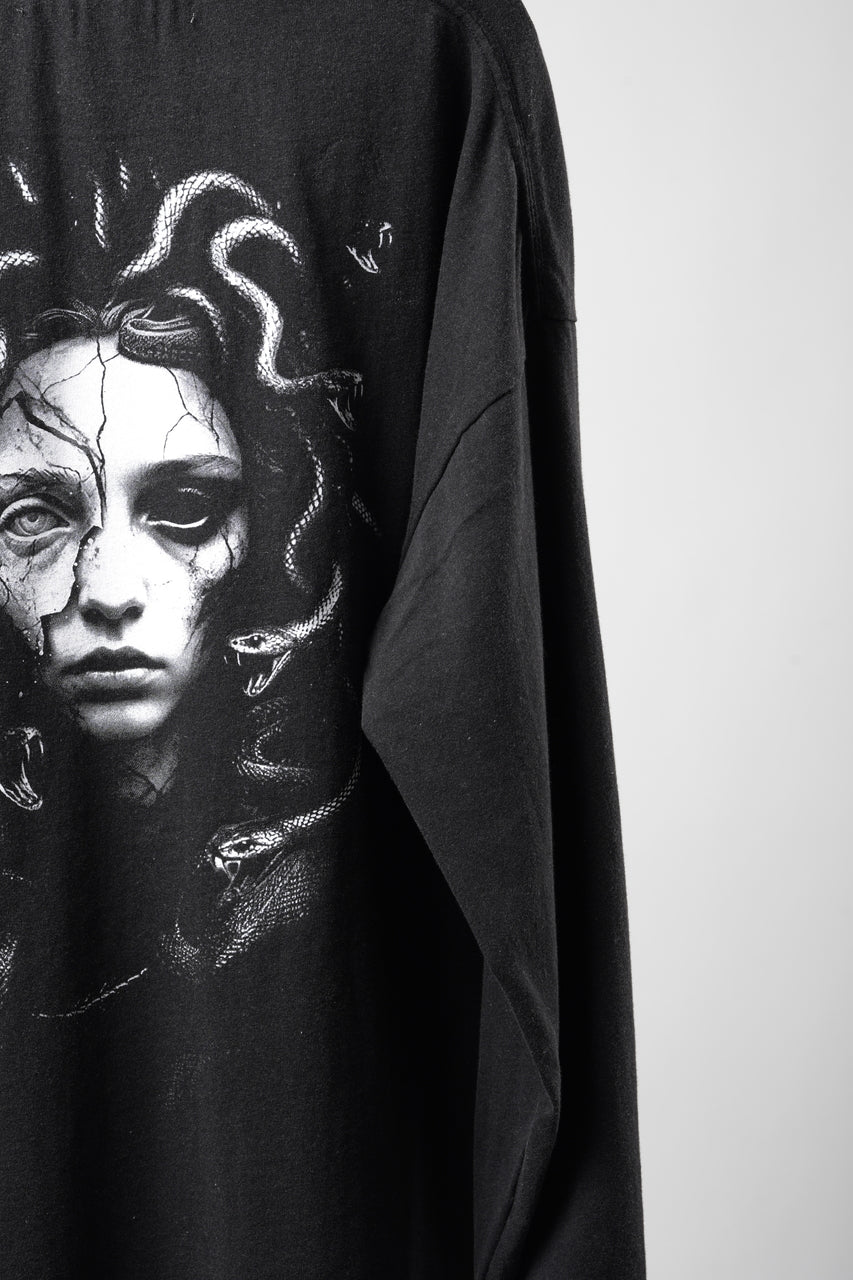 Load image into Gallery viewer, beauty:beast Medusa Rising LST (BLACK)