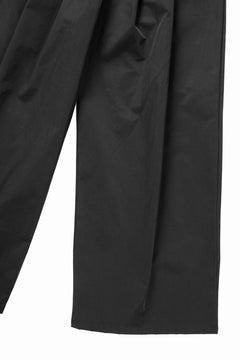 Load image into Gallery viewer, F/CE. TECH KERSEY WIDE DRAPE TROUSER (BLACK)