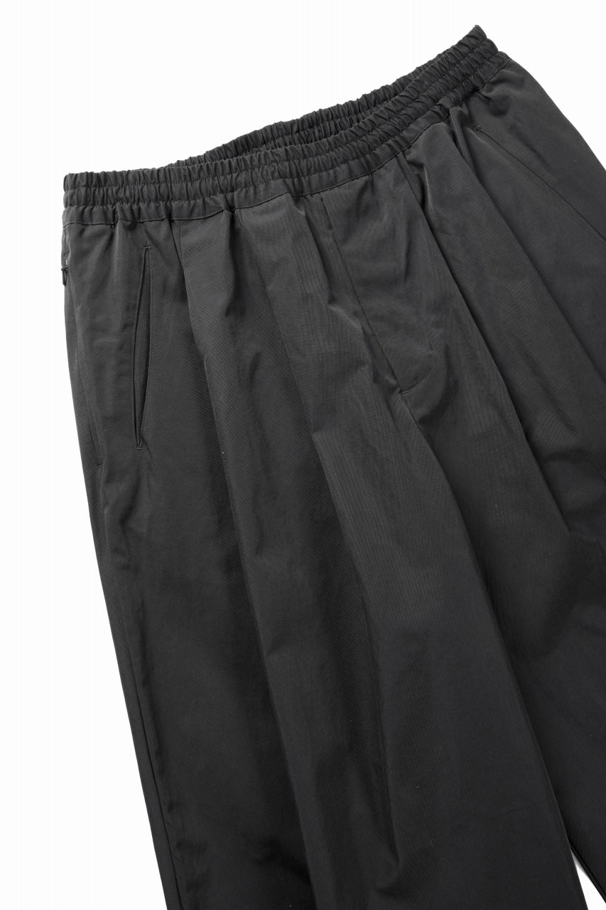 Load image into Gallery viewer, F/CE. TECH KERSEY WIDE DRAPE TROUSER (BLACK)