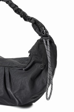 画像をギャラリービューアに読み込む, F/CE. TEXTURED TWILL BODY BAG (BLACK)