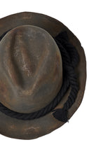 Load image into Gallery viewer, ierib × triangles hat "BURNED FEDORA" / WOOL FELT (GREIGE)