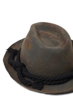 Load image into Gallery viewer, ierib × triangles hat "BURNED FEDORA" / WOOL FELT (GREIGE)
