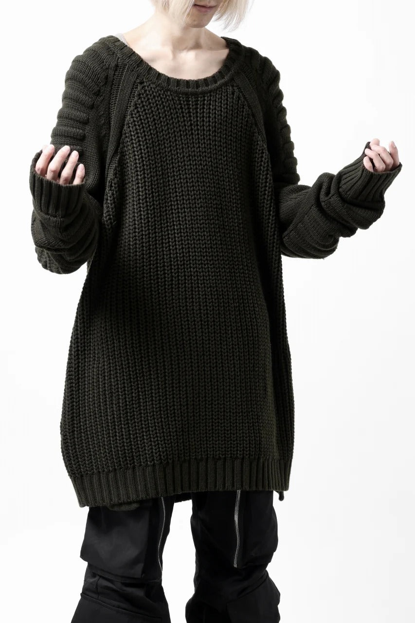Load image into Gallery viewer, 【SAMPLE SALE】A.F ARTEFACT LOWGAUGE CABLE KNIT PULLOVER LADDER-SLEEVE (KHAKI)