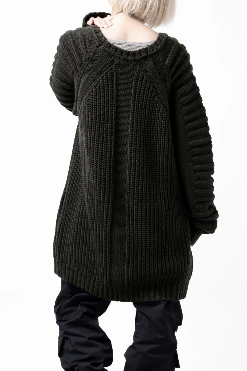 Load image into Gallery viewer, 【SAMPLE SALE】A.F ARTEFACT LOWGAUGE CABLE KNIT PULLOVER LADDER-SLEEVE (KHAKI)