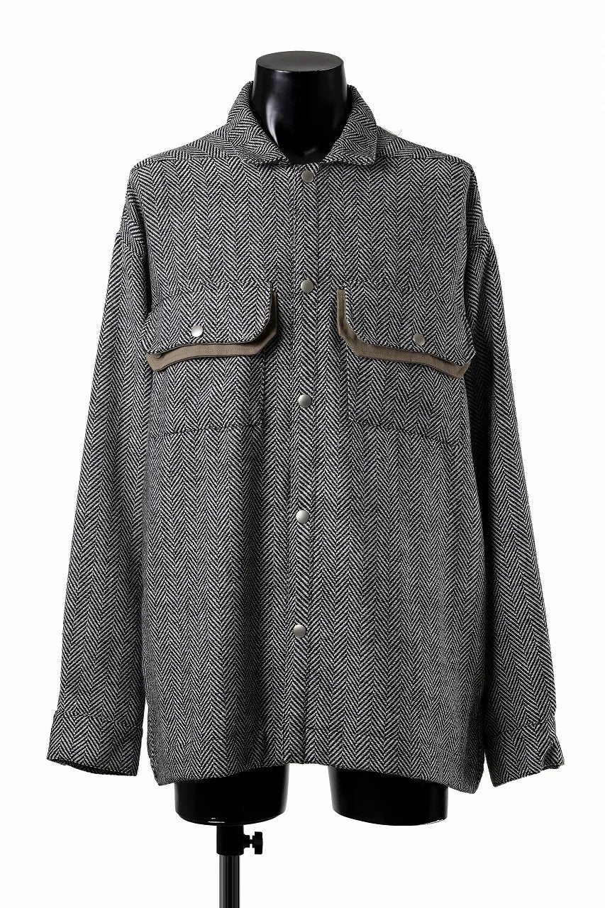 Load image into Gallery viewer, 【SAMPLE SALE】A.F ARTEFACT OVER SIZED SHIRT BLOUSON / WOOL HERRINGBONE (BLACK x WHITE)