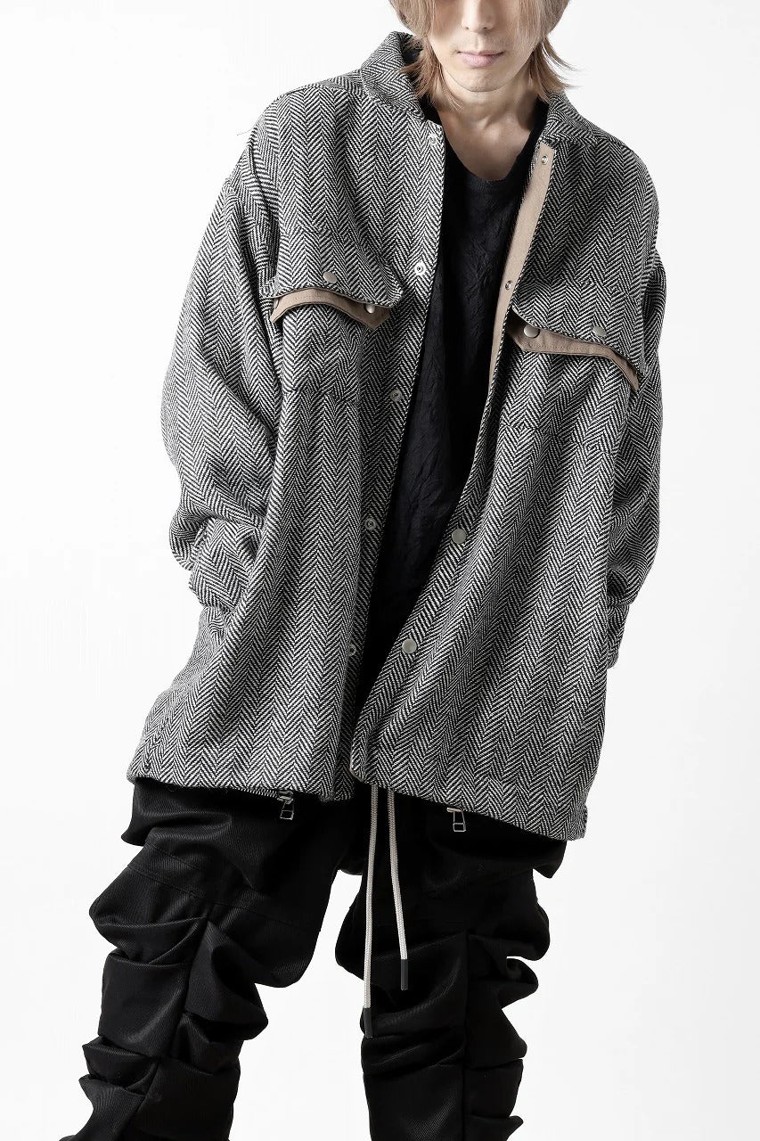 Load image into Gallery viewer, 【SAMPLE SALE】A.F ARTEFACT OVER SIZED SHIRT BLOUSON / WOOL HERRINGBONE (BLACK x WHITE)