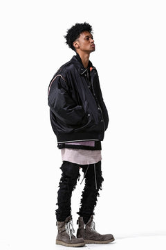 Load image into Gallery viewer, 【SAMPLE SALE】A.F ARTEFACT CUT OFF COMBI TANKER JACKET / LIGHT PADDED (BLACK×ORANGE)