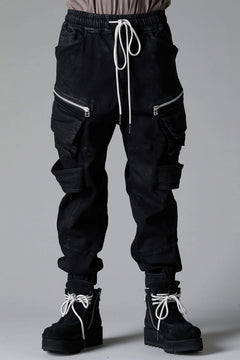 Load image into Gallery viewer, A.F ARTEFACT BELTED DETAIL JOGGER 2.0 / BRUSHED BACK COATING DENIM (BLACK)