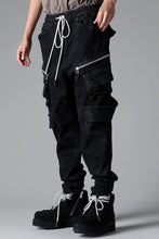 Load image into Gallery viewer, A.F ARTEFACT BELTED DETAIL JOGGER 2.0 / BRUSHED BACK COATING DENIM (BLACK)