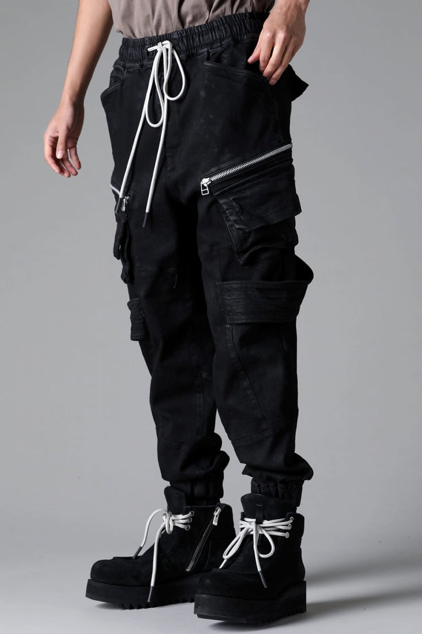 Load image into Gallery viewer, A.F ARTEFACT BELTED DETAIL JOGGER 2.0 / BRUSHED BACK COATING DENIM (BLACK)