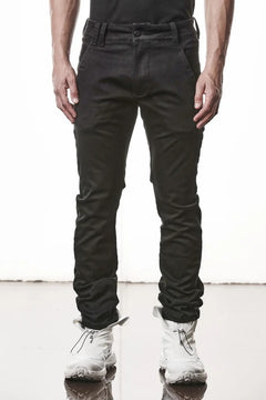 Load image into Gallery viewer, thom/krom SLIM FIT DENIM TROUSERS / SCAR STITCHED (BLACK)
