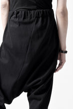 画像をギャラリービューアに読み込む, m.a+ exclusive hand painted elastic waist low crotch 2 pocket pants / P571-HP/JM4 (BLACK)