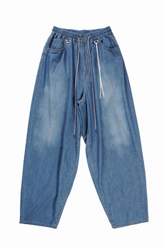 Load image into Gallery viewer, mastermind JAPAN WIDE EASY TROUSERS / LIGHT SMOOTH DENIM (INDIGO)