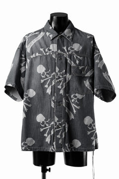 Load image into Gallery viewer, MASTERMIND WORLD ALOHA SS DENIM SHIRT (BLACK)