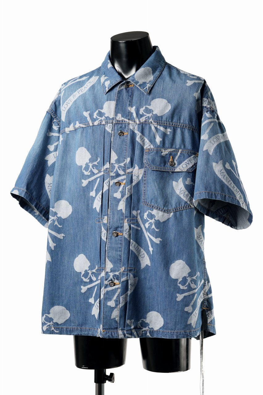 Load image into Gallery viewer, MASTERMIND WORLD ALOHA SS DENIM SHIRT (INDIGO)