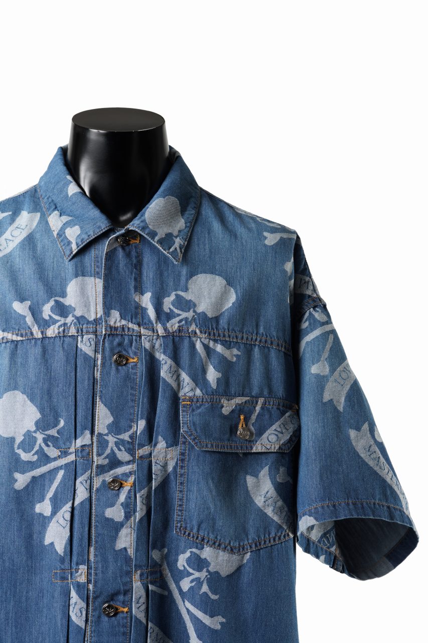 Load image into Gallery viewer, MASTERMIND WORLD ALOHA SS DENIM SHIRT (INDIGO)