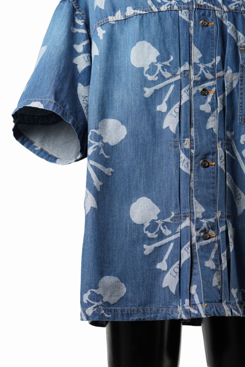 Load image into Gallery viewer, MASTERMIND WORLD ALOHA SS DENIM SHIRT (INDIGO)
