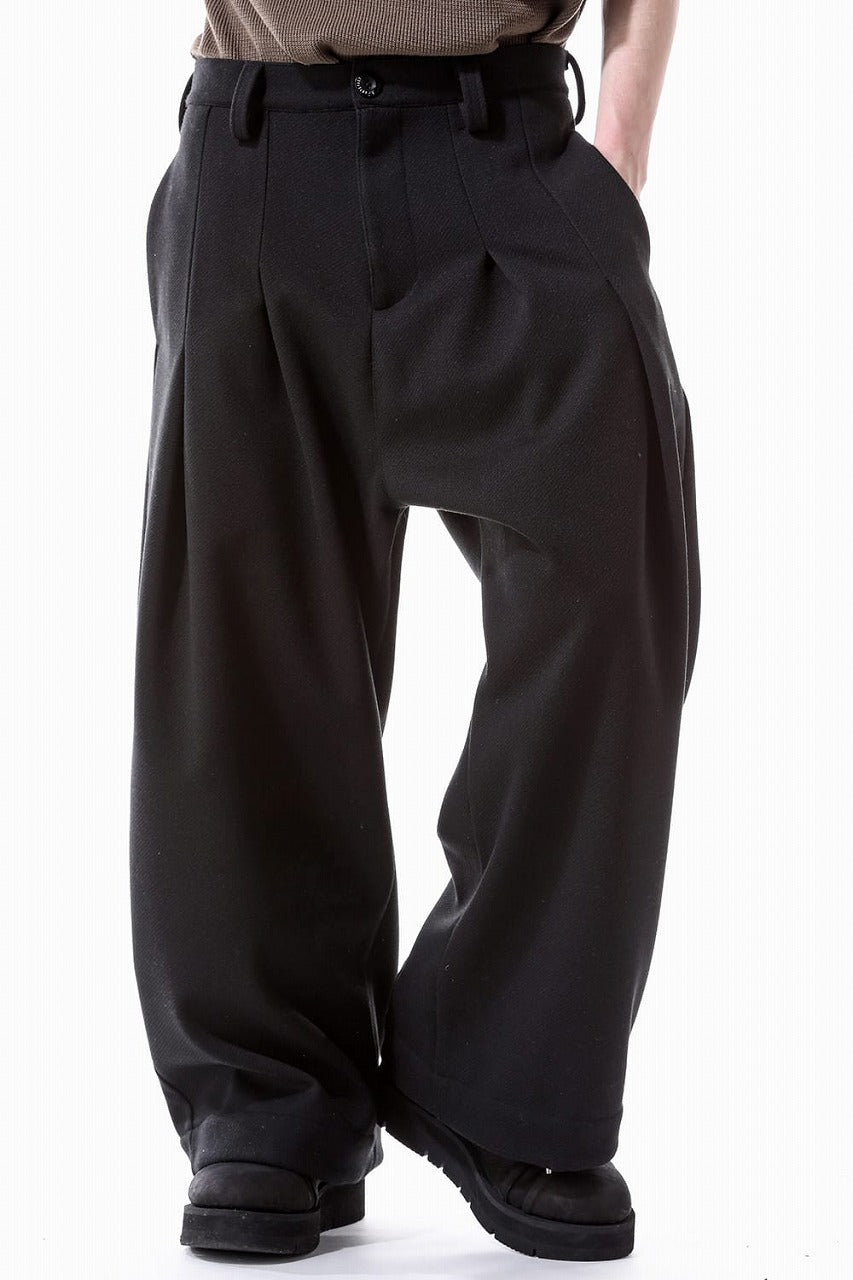 A.F ARTEFACT TUCK WIDE TROUSERS / KNITTED WOOLY TWILL (BLACK)