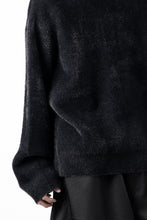 画像をギャラリービューアに読み込む, th products Mole Turtle Knit / feather mogol shaggy knit (black)