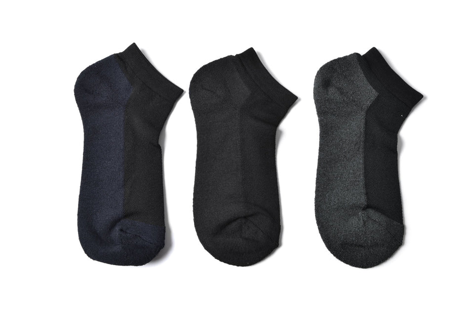 Load image into Gallery viewer, ZERO Silk&amp;Japanesepaper Deodorize Sneaker Socks - Navy x Black