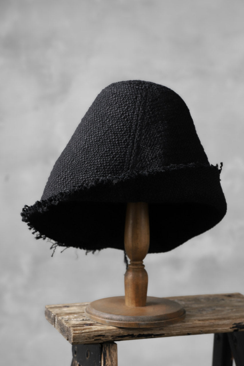 SOSNOVSKA RAW EDGES HAT (BLACK)