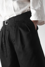 画像をギャラリービューアに読み込む, KAZUYUKI KUMAGAI 2Tuck Trouser Style Short Pants / Compact Cotton Twill (BLACK)