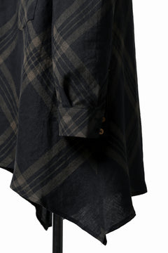 Load image into Gallery viewer, Aleksandr Manamis Crossed Plaid Shirt (Black)