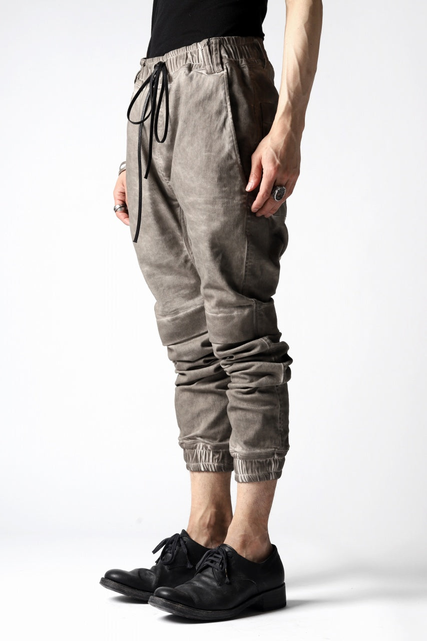Load image into Gallery viewer, A.F ARTEFACT LOWCROTCH JOGGER PANTS / DENIM COLD DYE (BEIGE)