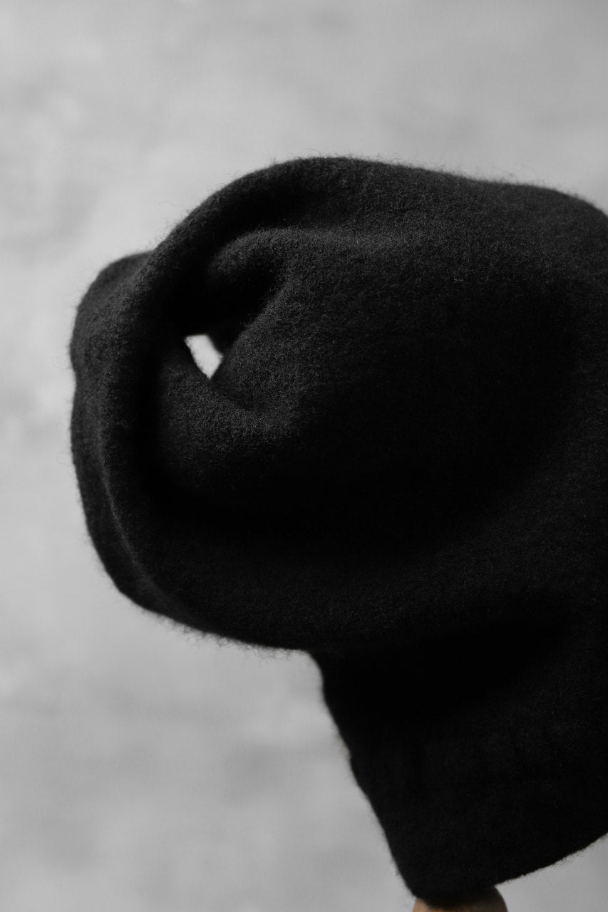Load image into Gallery viewer, CEDRIC JACQUEMYN SHRINK WASHED FELTED BEENIE / VIRGIN WOOL (BLACK)