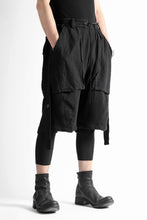 Load image into Gallery viewer, A.F ARTEFACT SWITCHING SHORTS / COMBI FABRIC (BLACK)